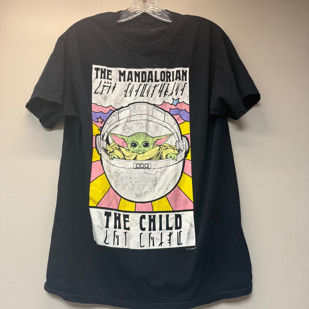 Star Wars Mandalorian T-Shirt Unisex Large Black Excellent Baby Yoda Graphic Tee